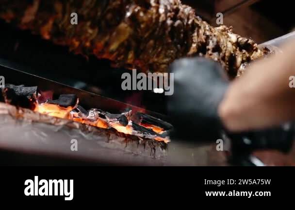 Doner kebab istanbul Stock Videos & Footage - HD and 4K Video Clips - Alamy