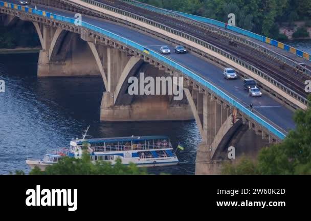 Moving cars on bridge in Stock Videos & Footage - HD and 4K Video Clips ...