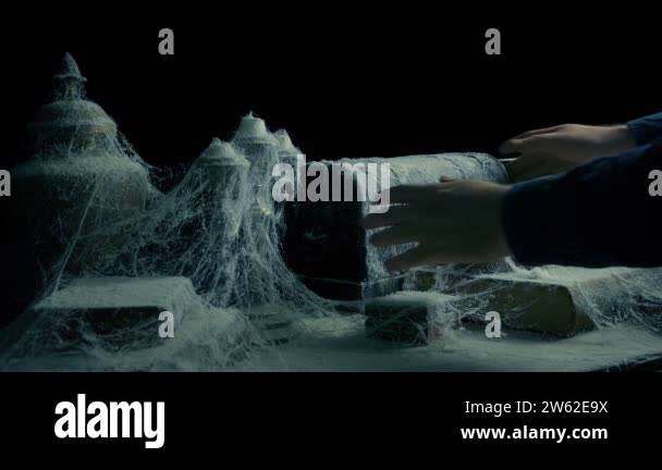 Dusty box Stock Videos & Footage - HD and 4K Video Clips - Alamy