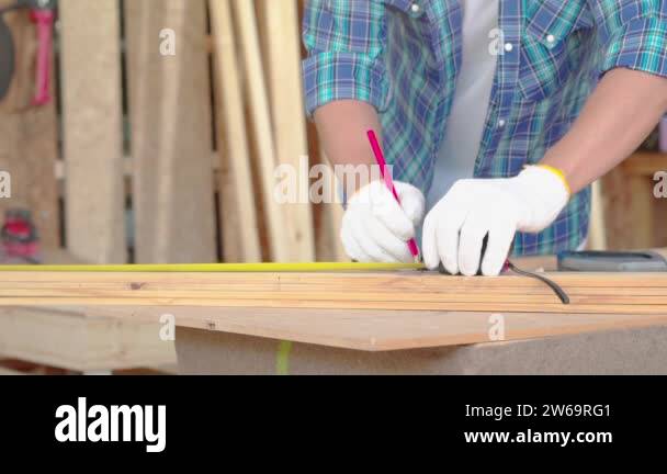 Constructor repair Stock Videos & Footage - HD and 4K Video Clips - Alamy