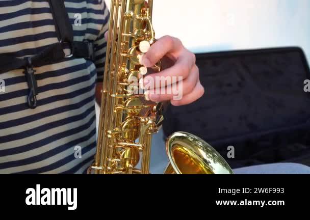 Musical instrument case Stock Videos & Footage - HD and 4K Video Clips ...
