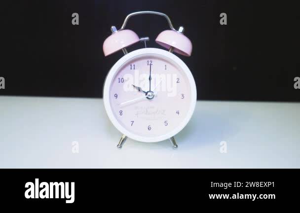 Ten oclock Stock Videos & Footage - HD and 4K Video Clips - Alamy