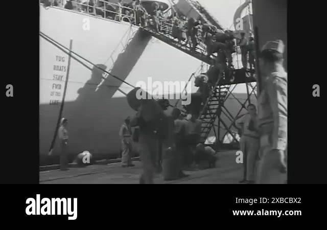 The 187th Airborne Regimental Combat Team disembarks from the USNS ...