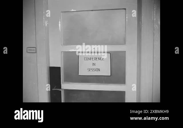 1958 - The regimental commander meets with Master Sergeants and a First ...