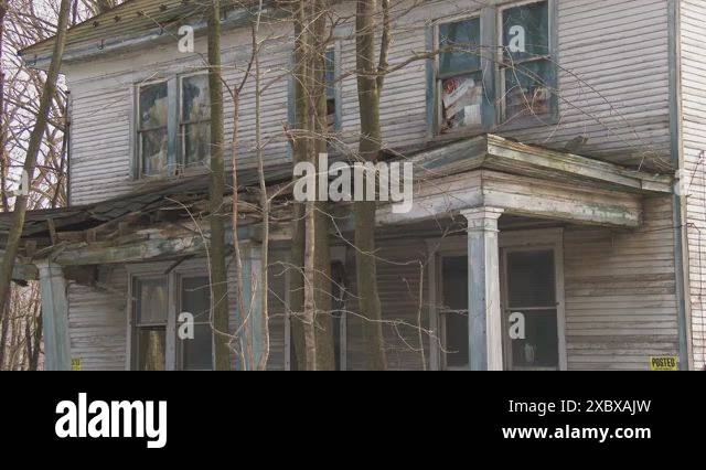 Building rotting Stock Videos & Footage - HD and 4K Video Clips - Alamy