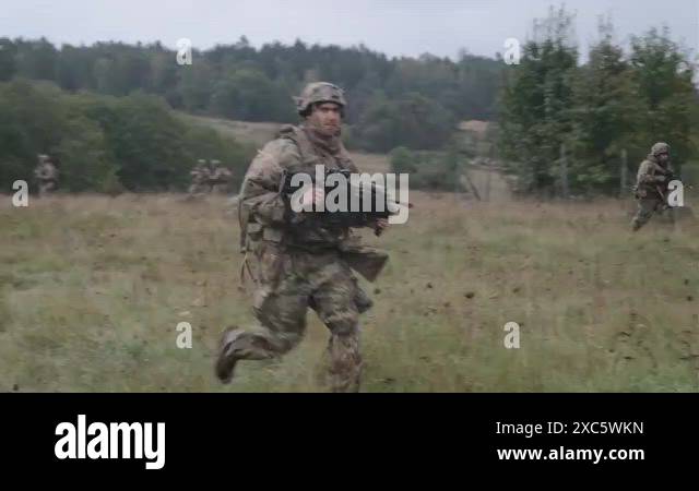 2020 U.S. Army soldiers simulate infantry attack, prepare to fire anti
