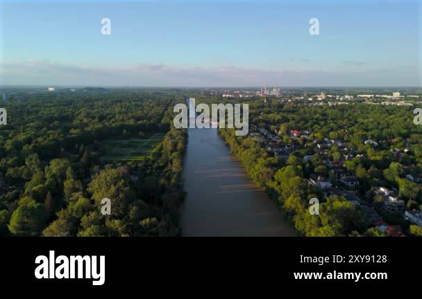 Stauwehr Oberfoehring Muenchen, Bayern, Deutschland Luftaufnahme im ...
