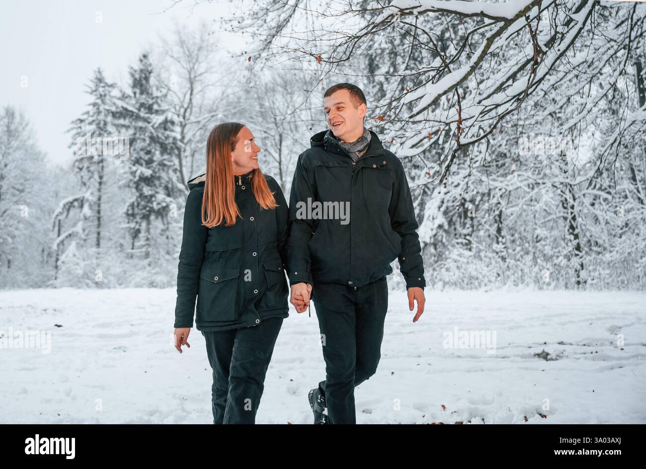 Family walk new forest hi-res stock photography and images - Alamy