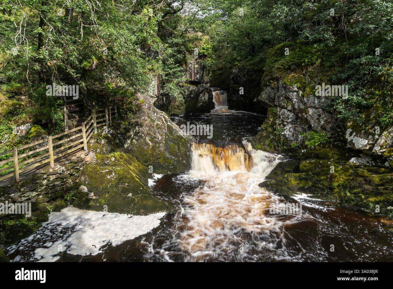 Ingleton Scene on the Ingleton waterfalls trail in the Yorkshire Dales, England ...