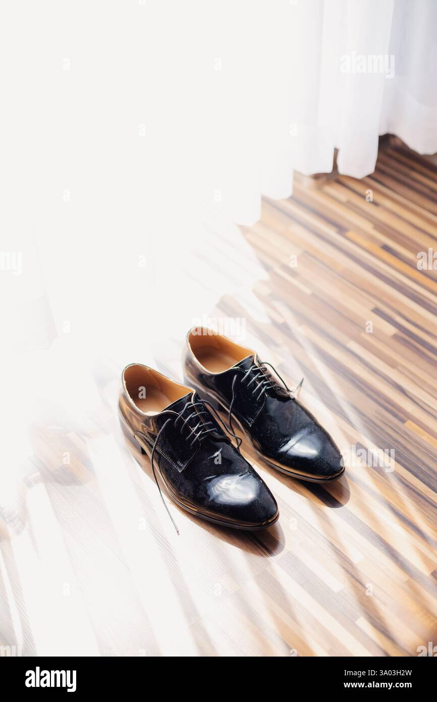 Men's Dress Shoes For Weddings | Elegant Footwear main image 1