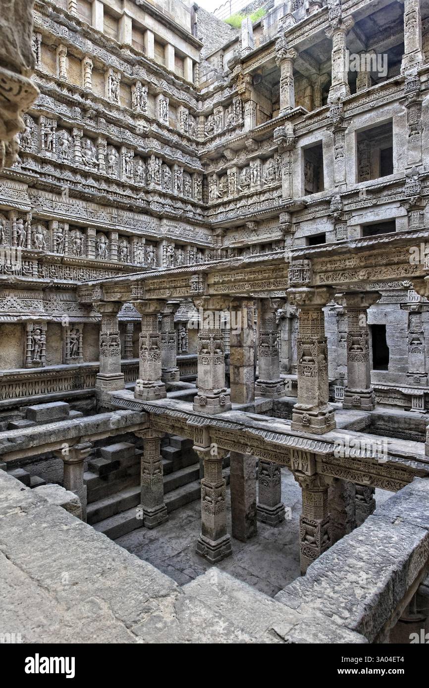 Rani Ki Vav Step Well Underground Structure Patan Gujarat India rani-ki-vav-step-well-underground-structure-patan-gujarat-india