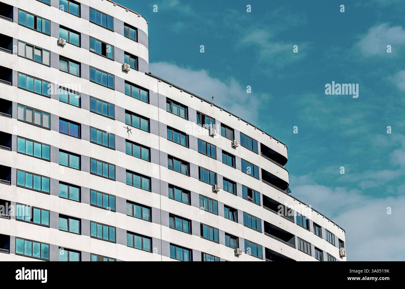 Image showcasing LA Luxury Penthouse Apartments w Floor-to-Ceiling Windows