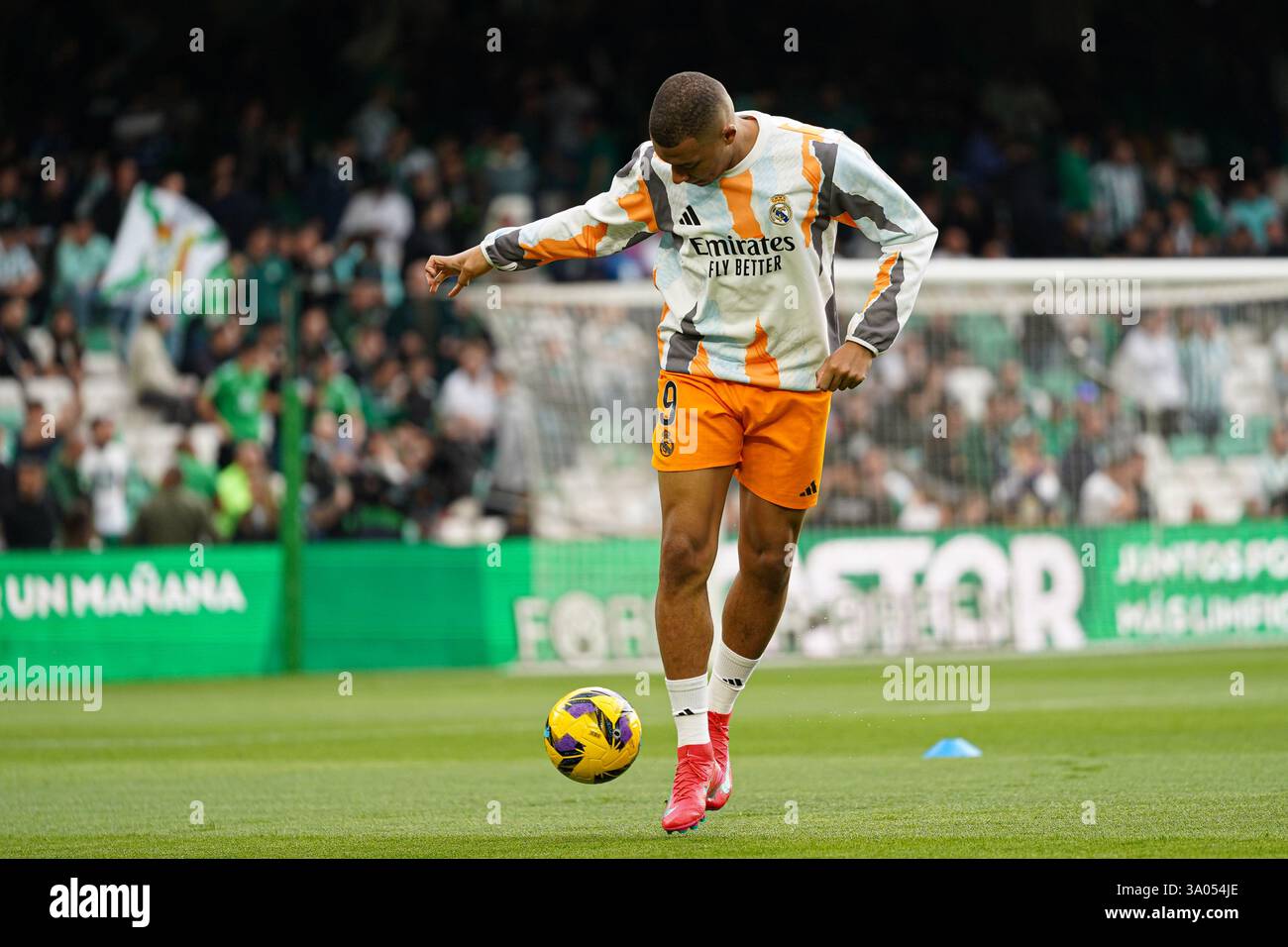 Kylian Mbappe Shooting Hi res Stock Photography And Images Alamy