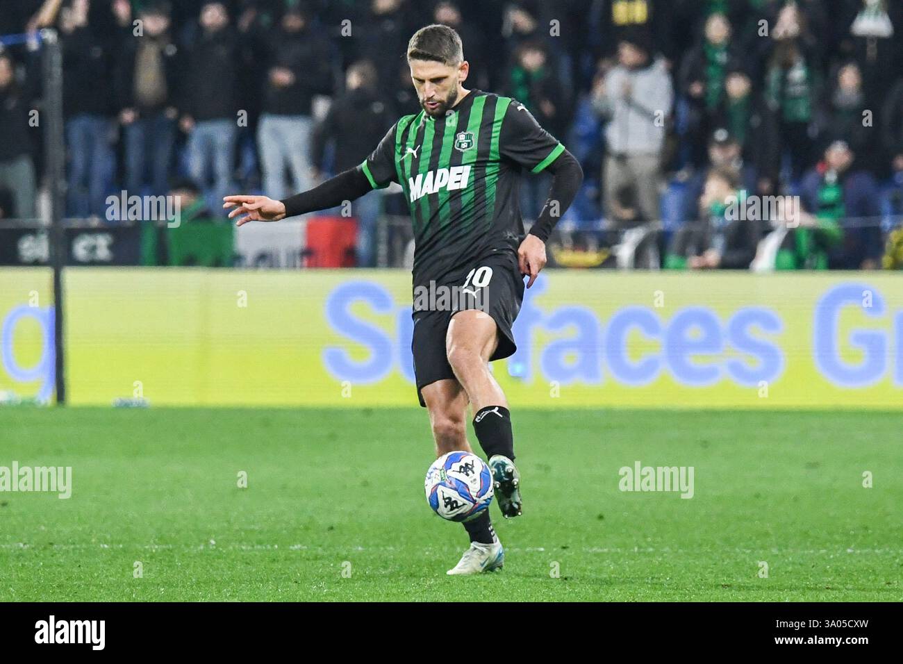 reggio-emilia-italy-01st-mar-2025-domenico-berardi-sassuolo