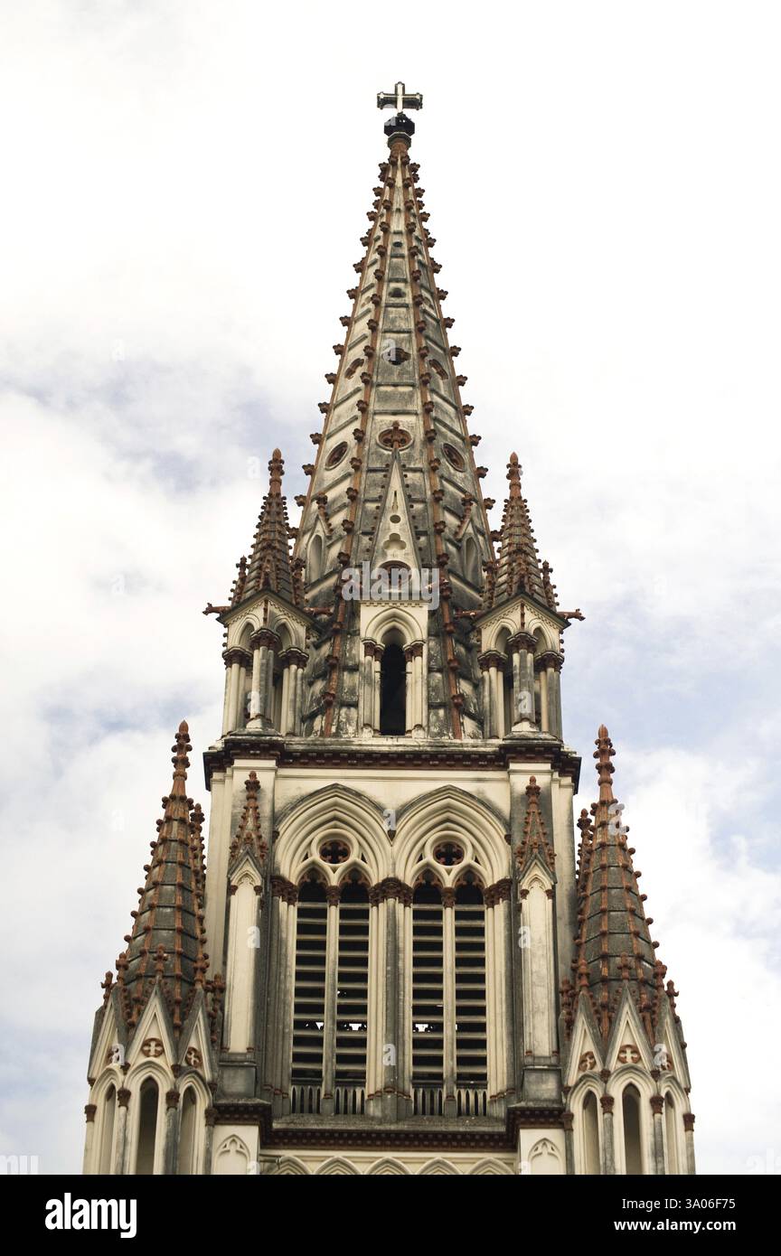Sir-Cowasji-Jehangir, Elphinstone, college, arch, arches, carved, close ...