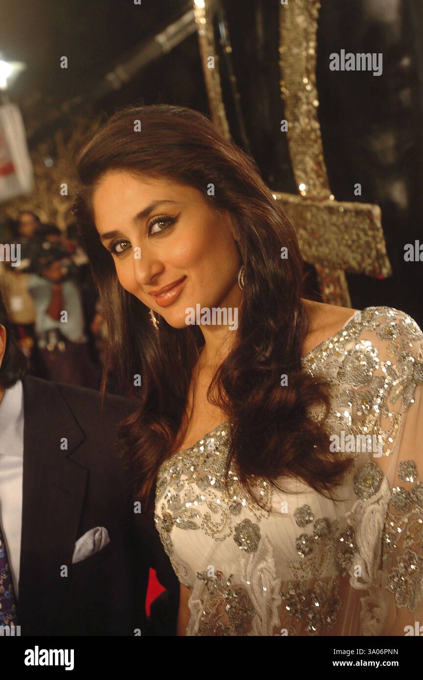 Famous kareena kapoor hi-res stock photography and images - Alamy