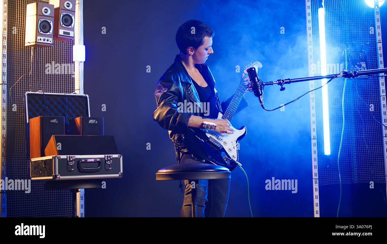 Edgy atmosphere hi-res stock photography and images - Alamy
