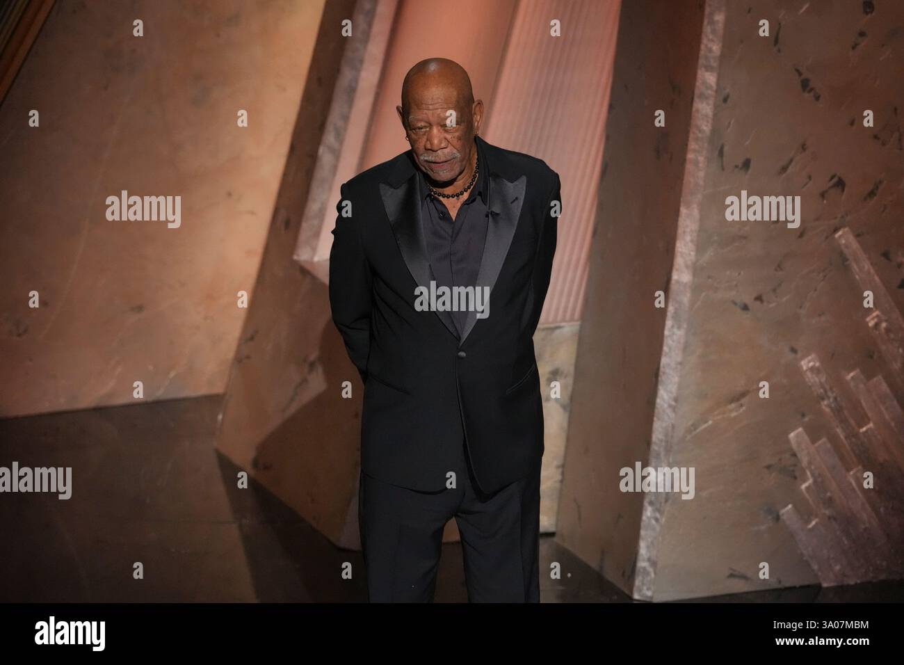 Morgan Freeman speaks about Gene Hackman during the Oscars on Sunday