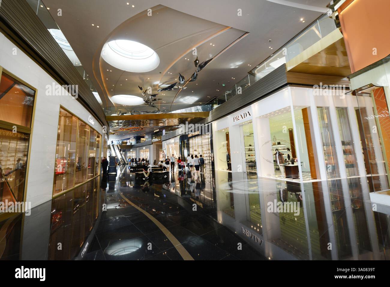 The beautiful interior of the Iconsiam shopping mall in Bangkok ...