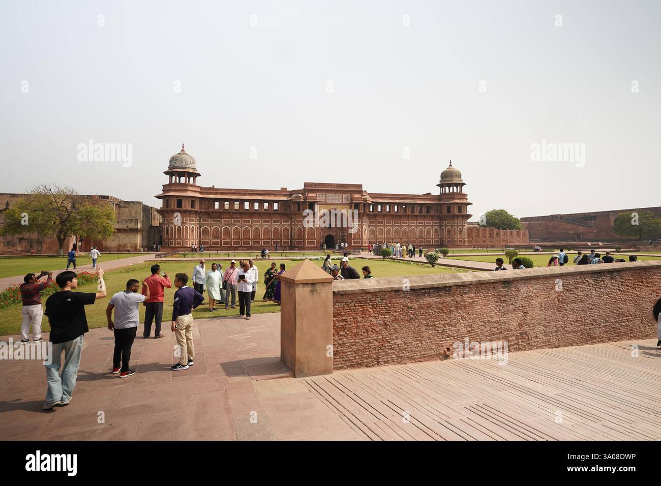 Photo inspiration: Curated Uttar Pradesh Super Built Gallery View 34