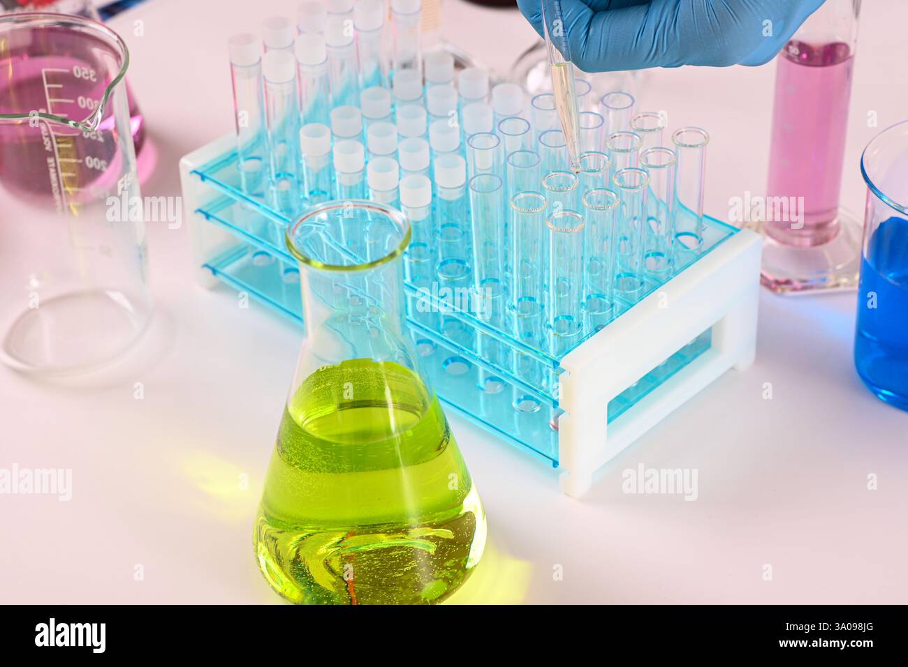 Adding reagent test tubes close hi-res stock photography and images - Alamy