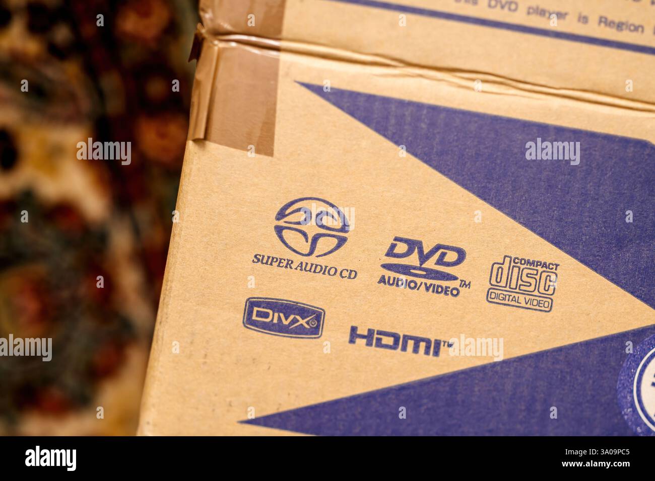 Cd logos hi-res stock photography and images - Alamy