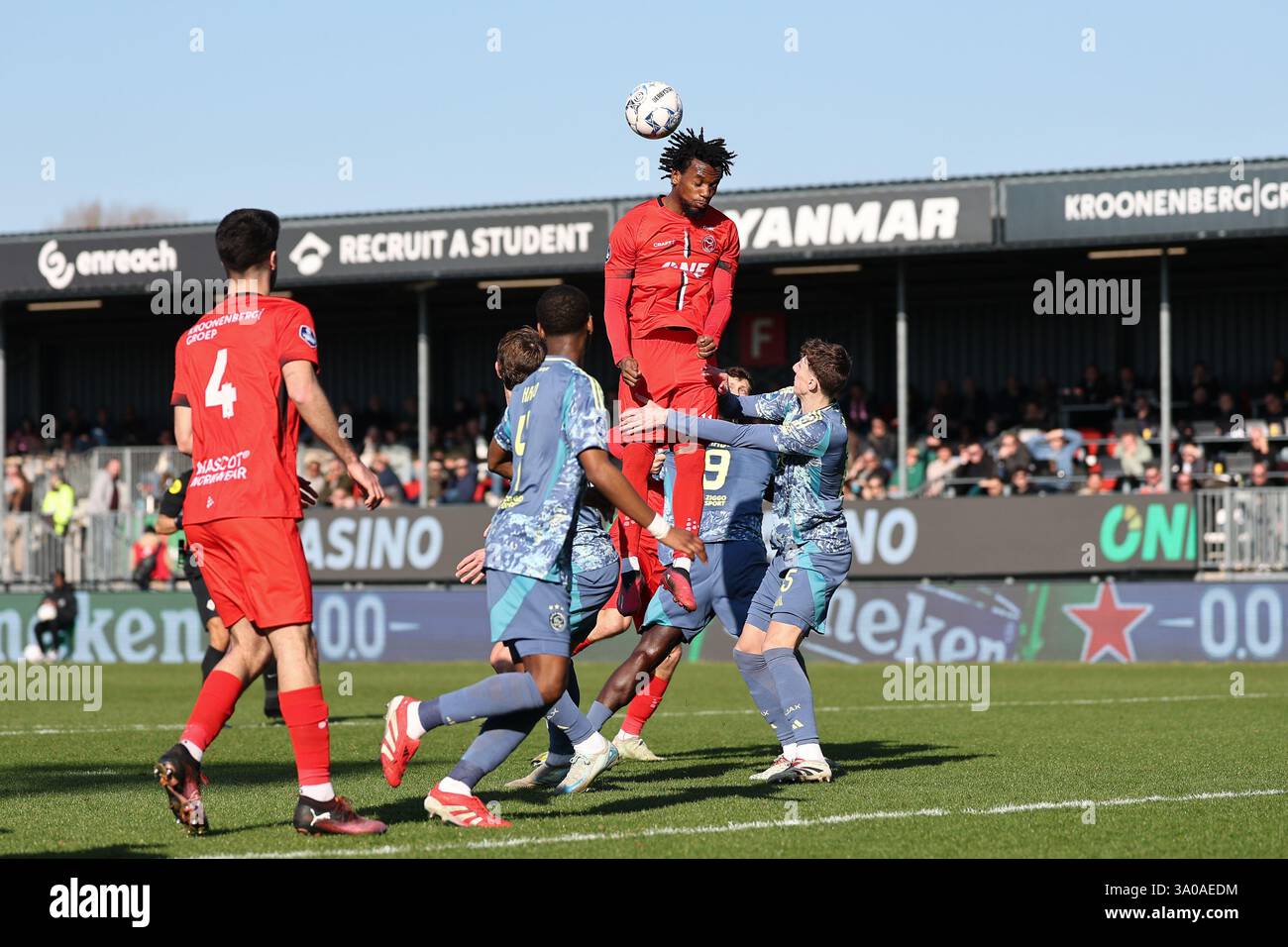 Almere 1 prepares for Eredivisie match against VELO this Sunday
