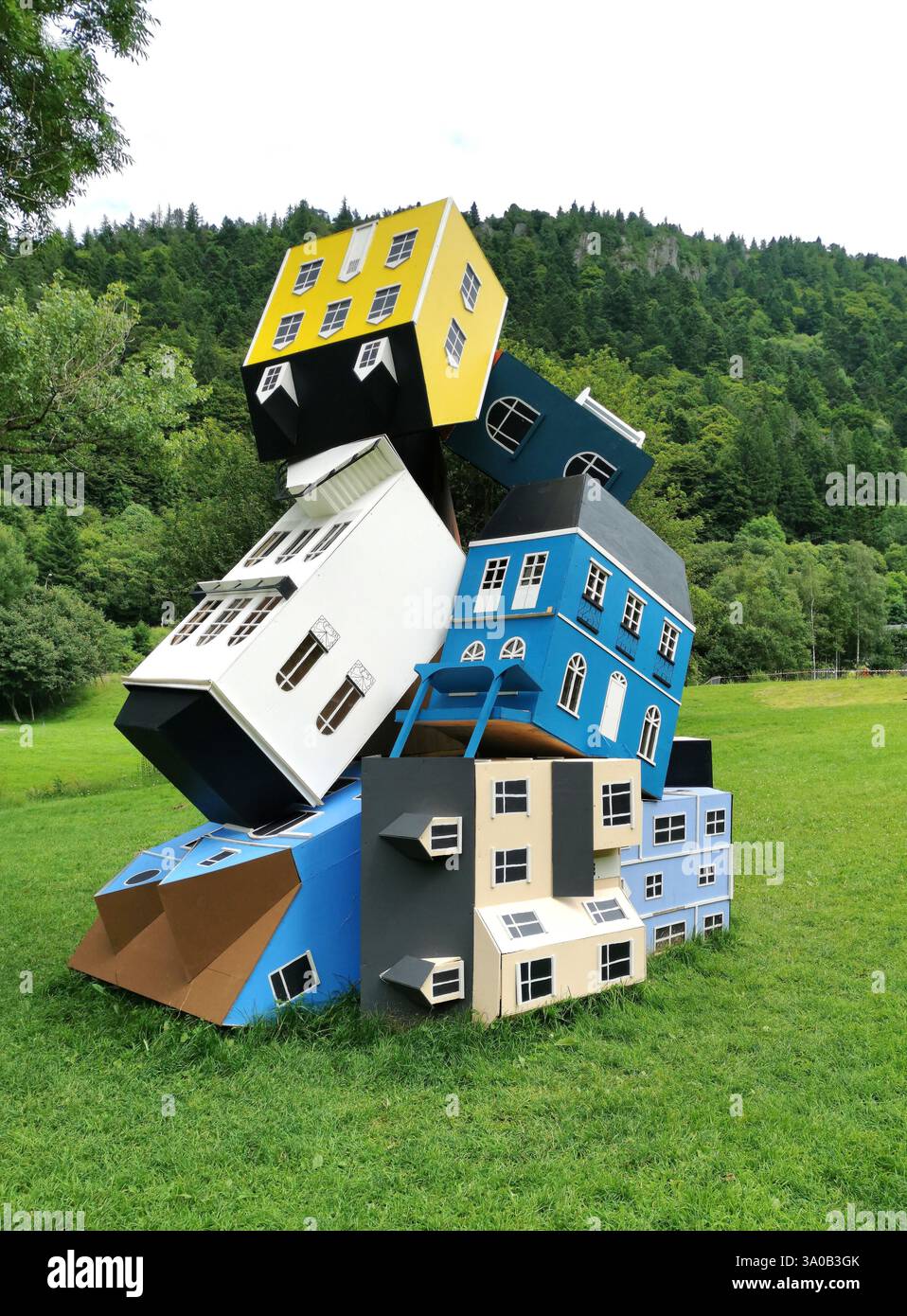 Horizons arts and Natures in Sancy 2024. 'En faire une montagne' by Juliette Miséréré , Puy de Dome, Auvergne Rhone, France - Smartphone Captured Stock Image