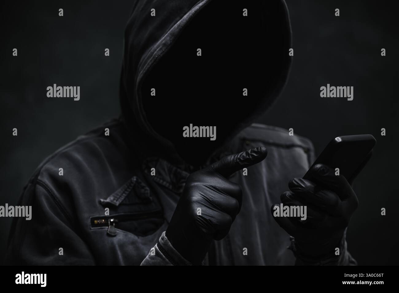 Hacker mobile phone using hi-res stock photography and images - Alamy