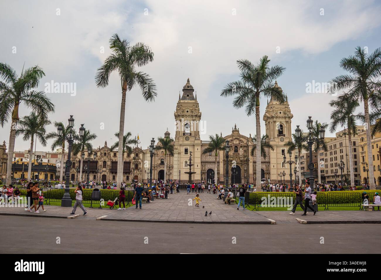 cathedral-at-plaza-mayor-de-lima-peru-stock-photo-alamy