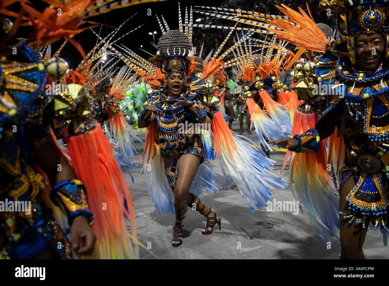 Performers from the Unidos da Tijuca samba school dance during Carnival ...
