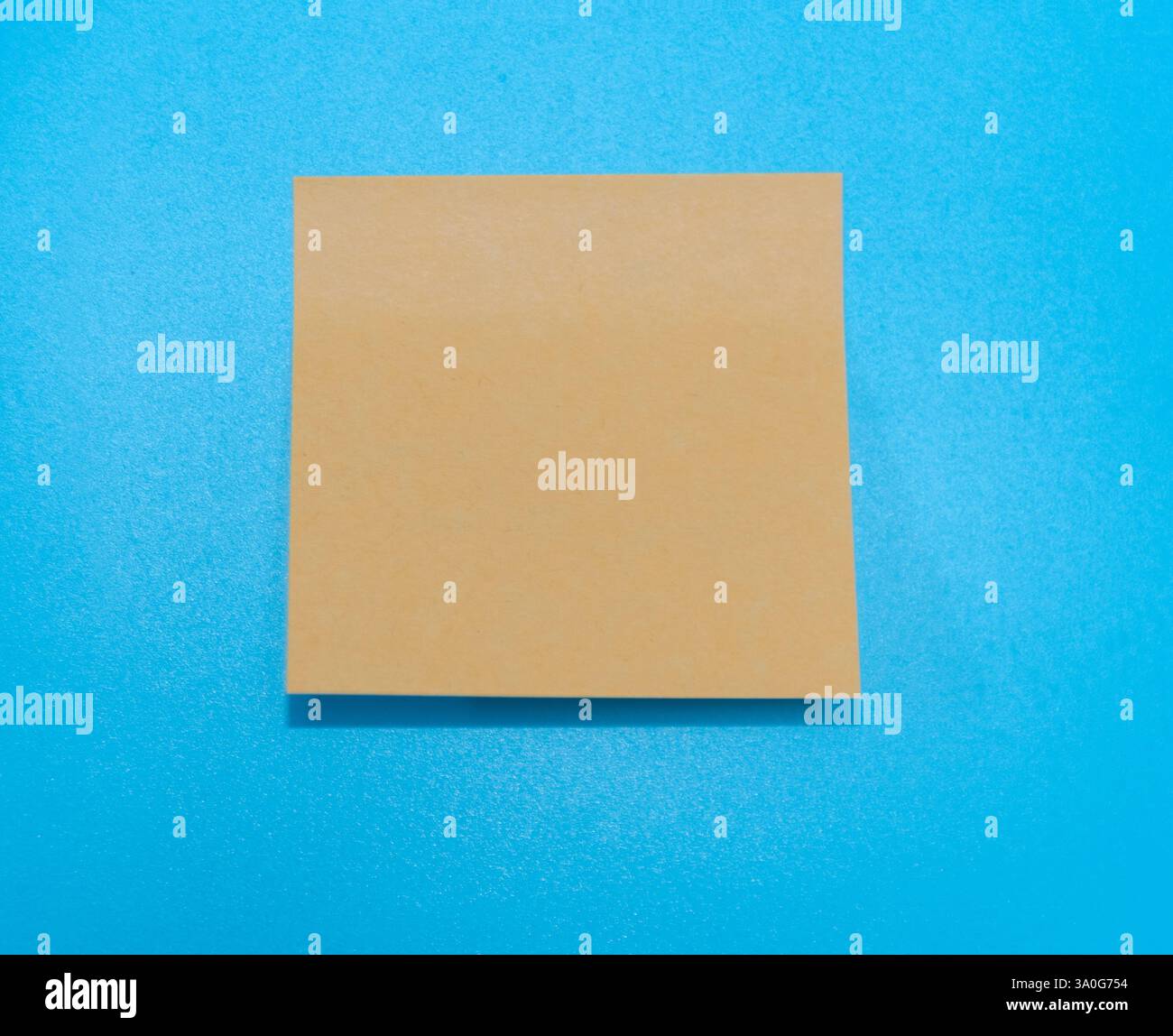 Sticky notepaper hi-res stock photography and images - Alamy