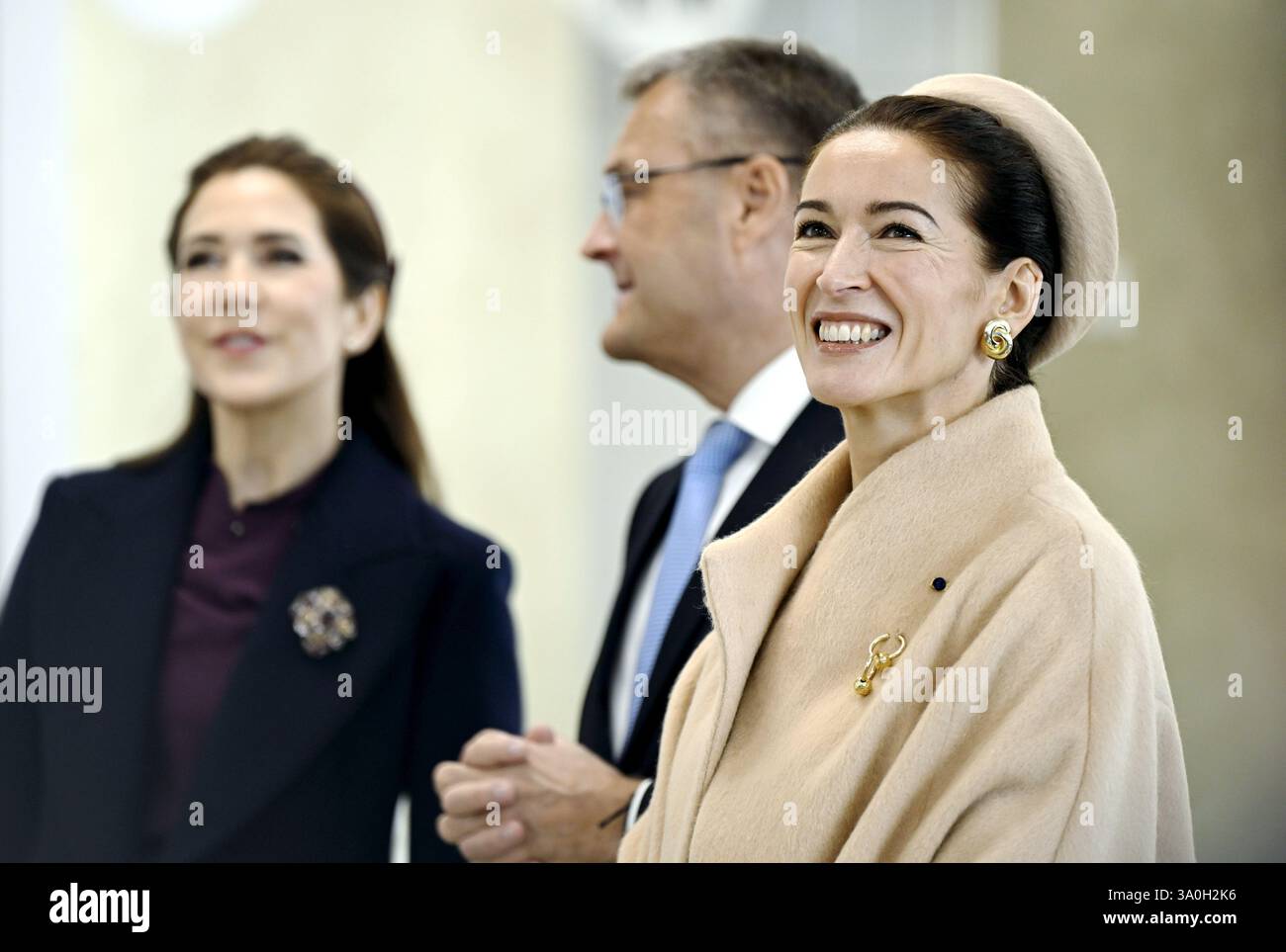 Queen Mary of Denmark visits the New Children's Hospital with president ...