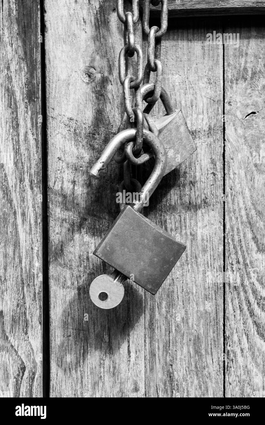 Wooden barn door detail Black and White Stock Photos & Images - Alamy