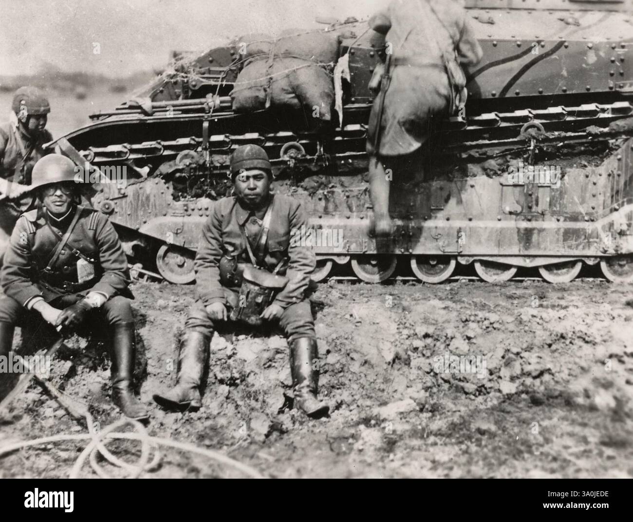Shanghai war of 1932 hi-res stock photography and images - Alamy Shanghai war of 1932 hi-res stock photography and images - Alamy