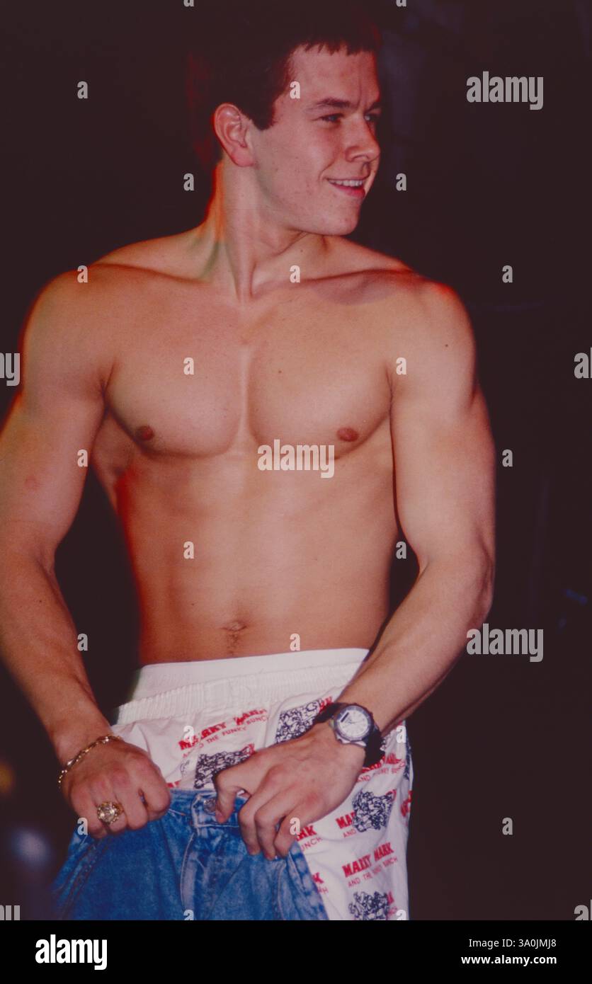 Marky mark hi-res stock photography and images - Alamy