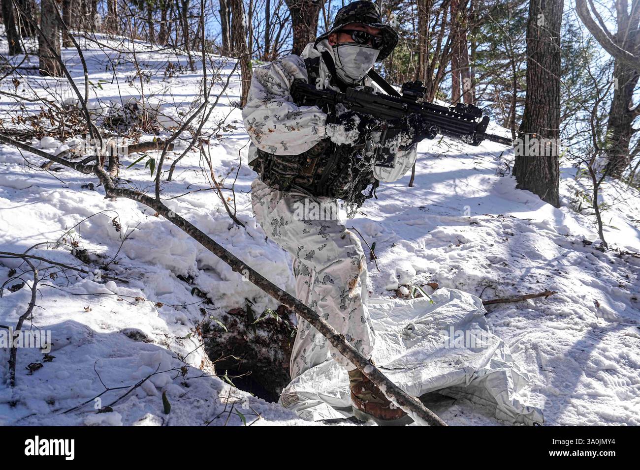Rok navy seal hi-res stock photography and images - Alamy