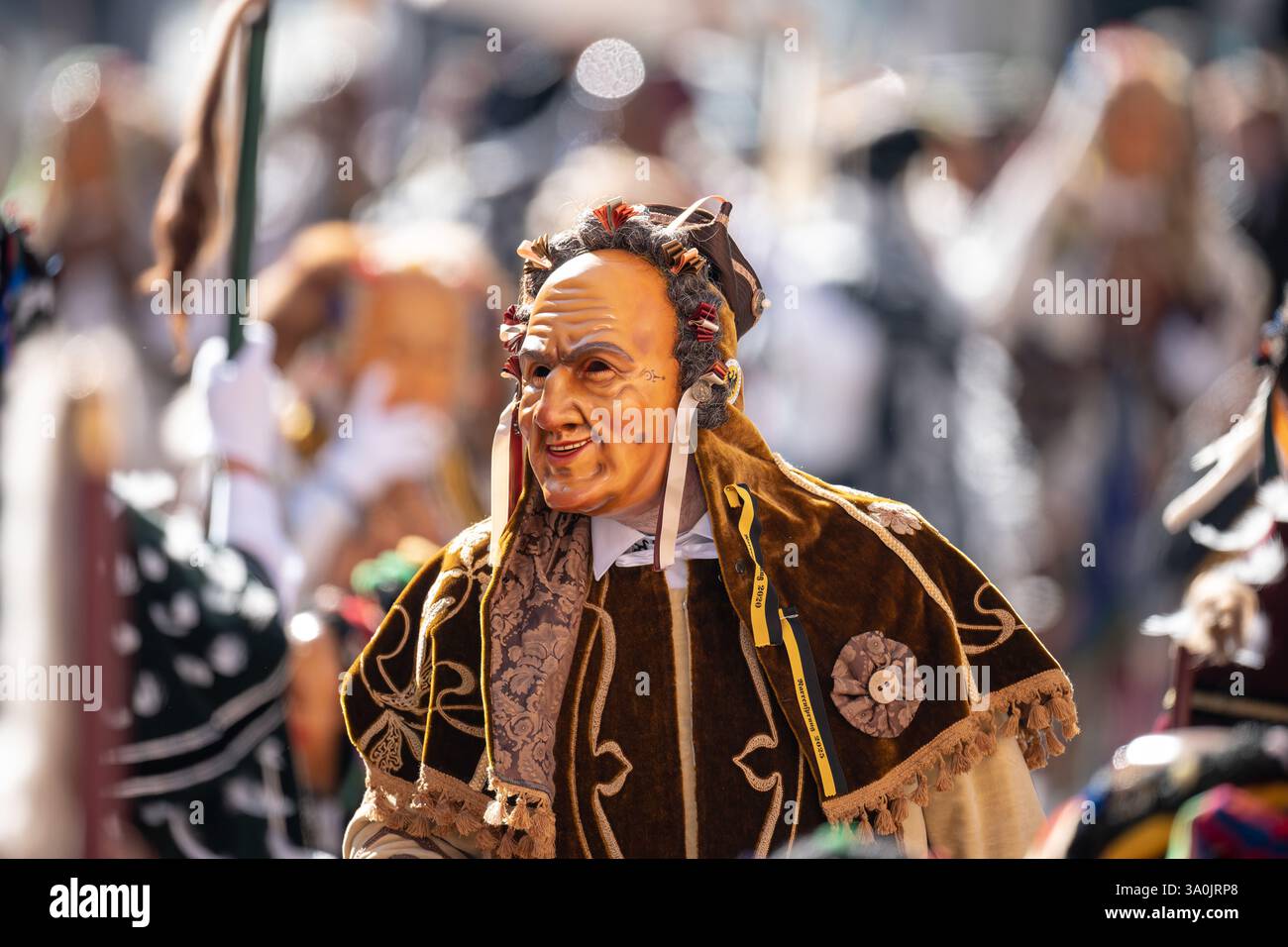 Rottweil, Germany. 04th Mar, 2025. A Schantle, a Rottweiler jester ...