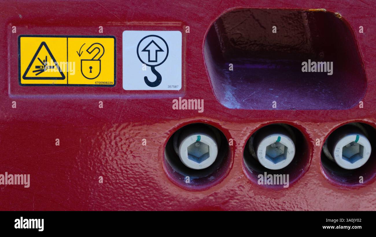 Left Point Lable Warning pinch point hazard hi-res stock photography and images - Alamy