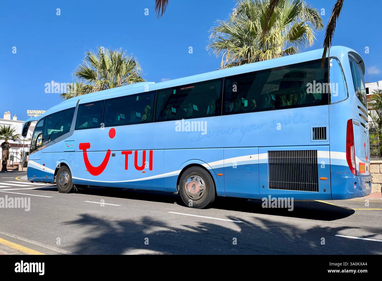 TUI Transfer Bus parked in Costa Adeje. Tenerife, Canary Islands, Spain. 28th January 2025. - Smartphone Captured Stock Image