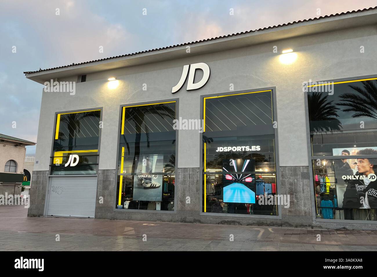 JD Sports Store in Playa de las Américas. Arona, Tenerife, Canary Islands, Spain. 29th January 2025. - Smartphone Captured Stock Image