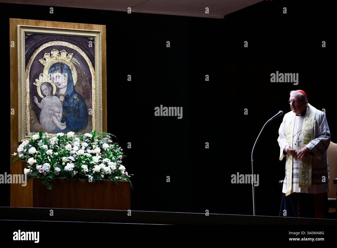 Roma, Italia. 04th Mar, 2025. Cardinale Arthur Roche durante il Santo ...