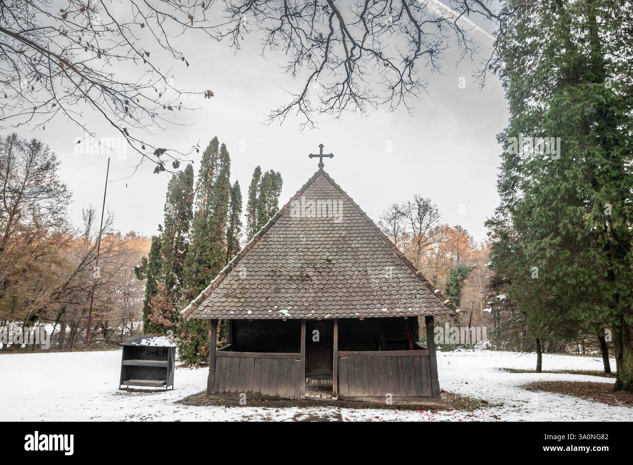 Wooden structure topped hi-res stock photography and images - Alamy
