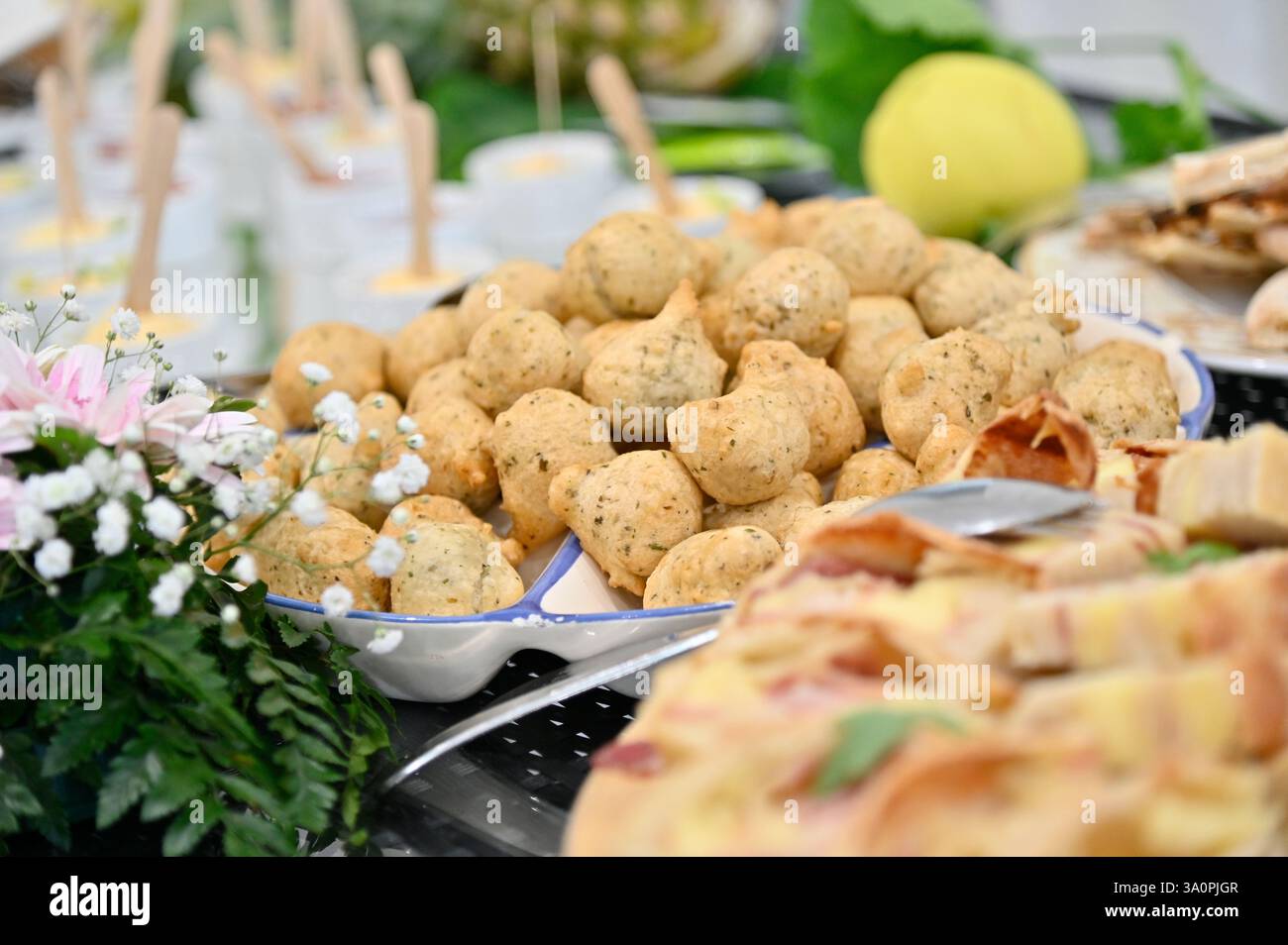 event buffet, food, finger food, tasty Stock Photo - Alamy