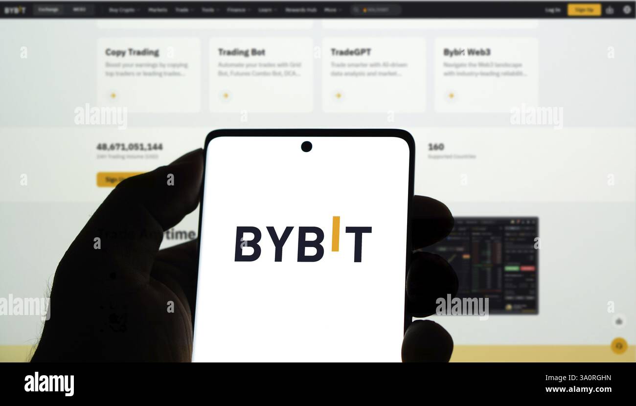 Bybit app hi-res stock photography and images - Alamy