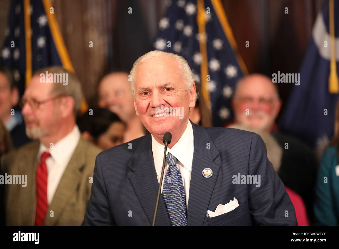 henry mcmaster political party Image 6