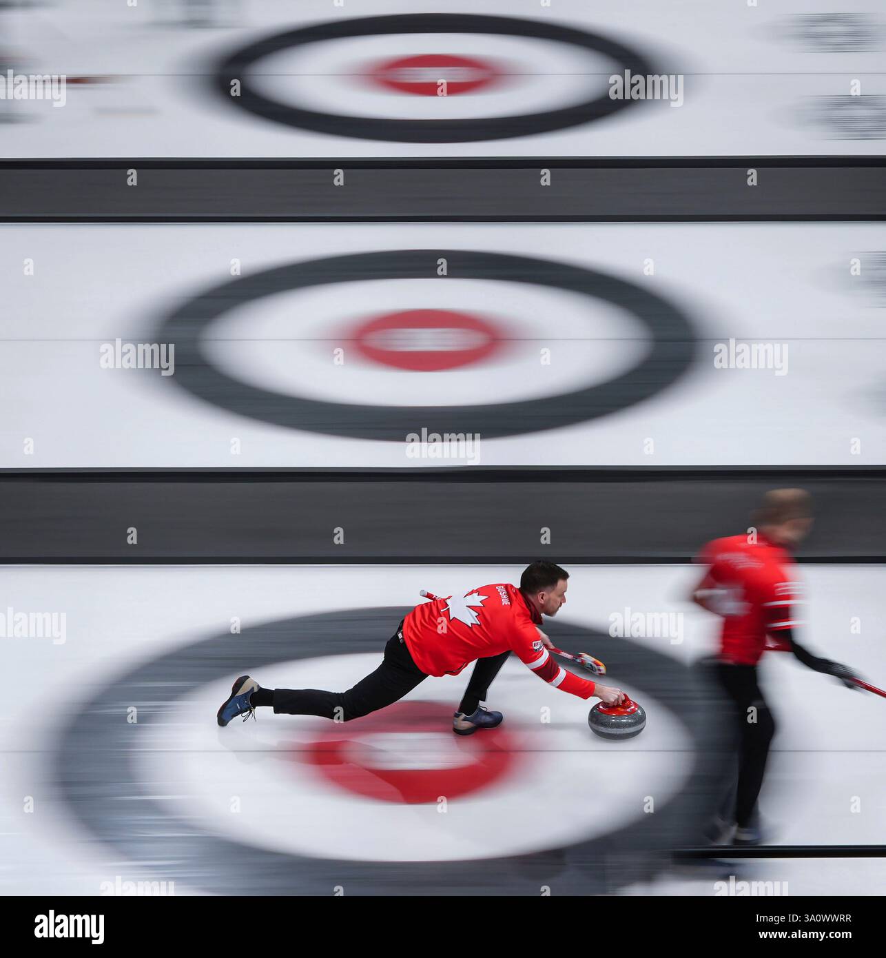 Mesmerizing Battle Of The Rock: Gushue, Young Square Off At Brier Moment for Mobile Mesmerizing Battle Of The Rock: Gushue, Young Square Off At Brier Moment for Mobile