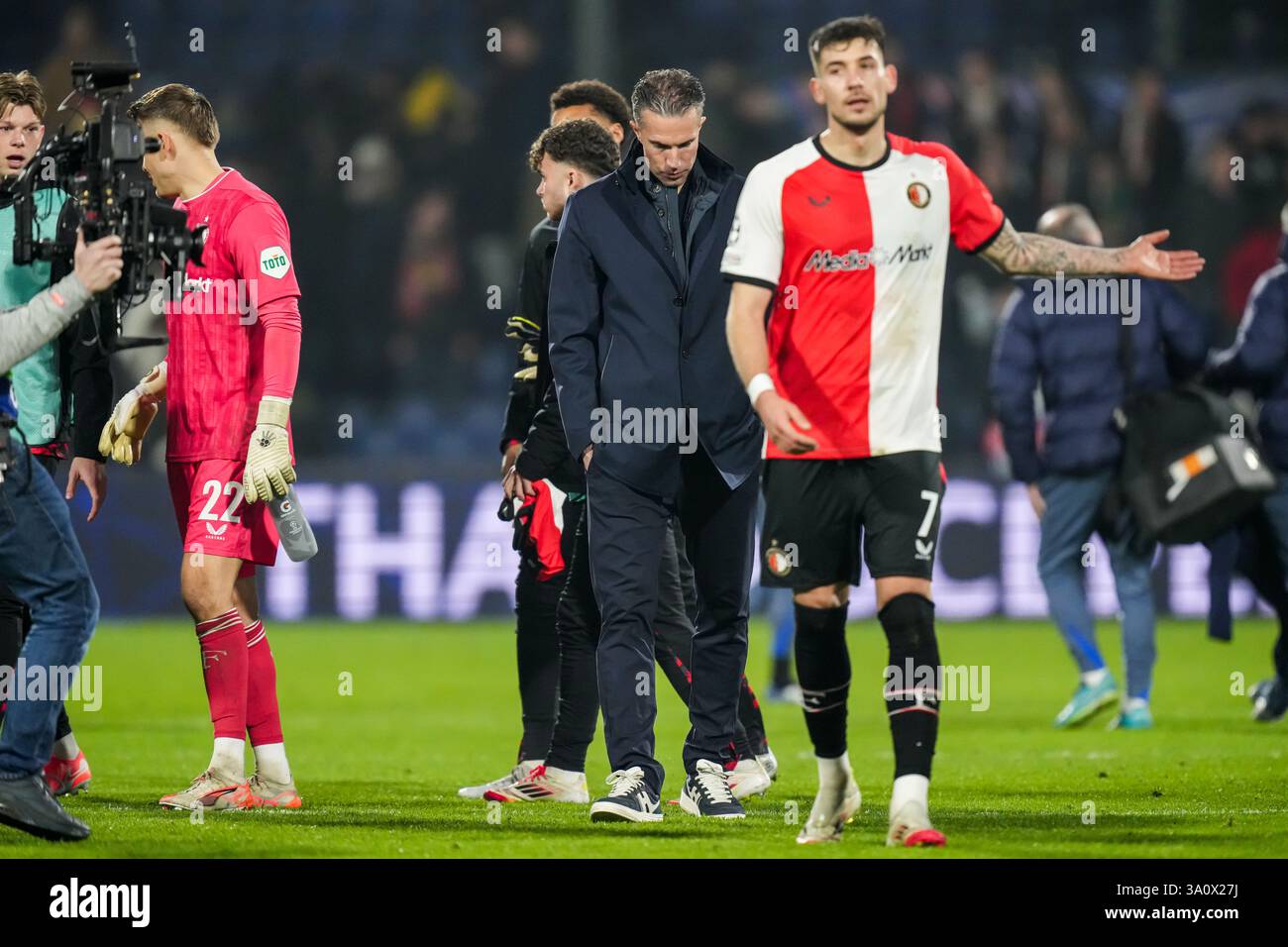 Vivid Robin Van Persie Sacked As Feyenoord Manager Despite Champions League Qualification Scene Photography Vivid Robin Van Persie Sacked As Feyenoord Manager Despite Champions League Qualification Scene Photography