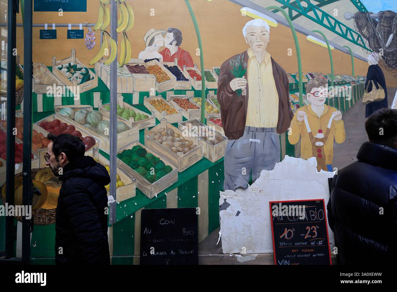 Wall mural showing scene of a market in Marche des Enfants Rouges in Le ...