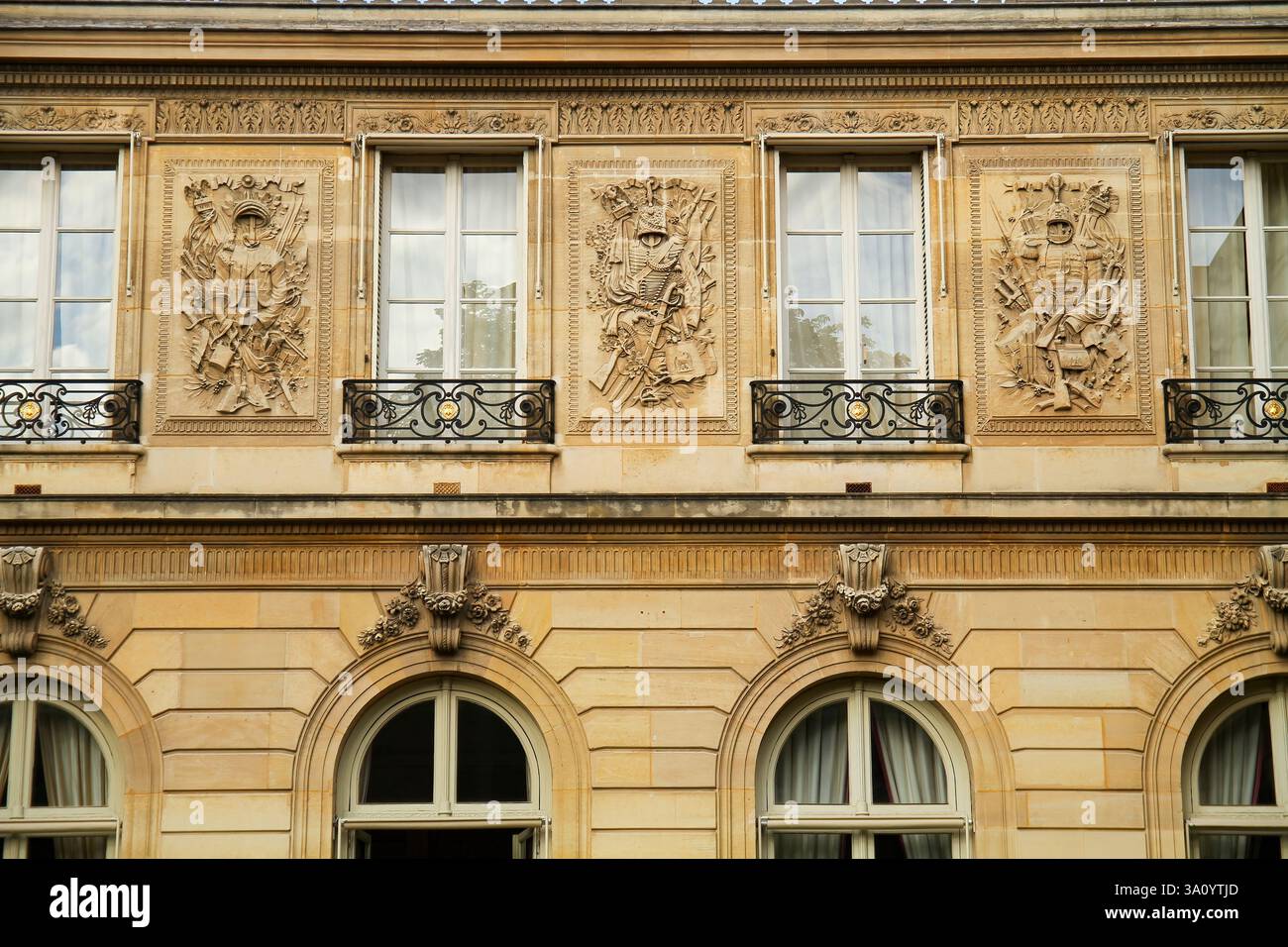 East wing of the Élysée Palace aka Hôtel d'Evreux, the official ...